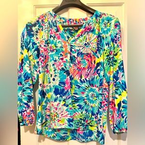 Lilly Pulitzer Elsa Silk Top. Multicolored. Size Medium. Never worn